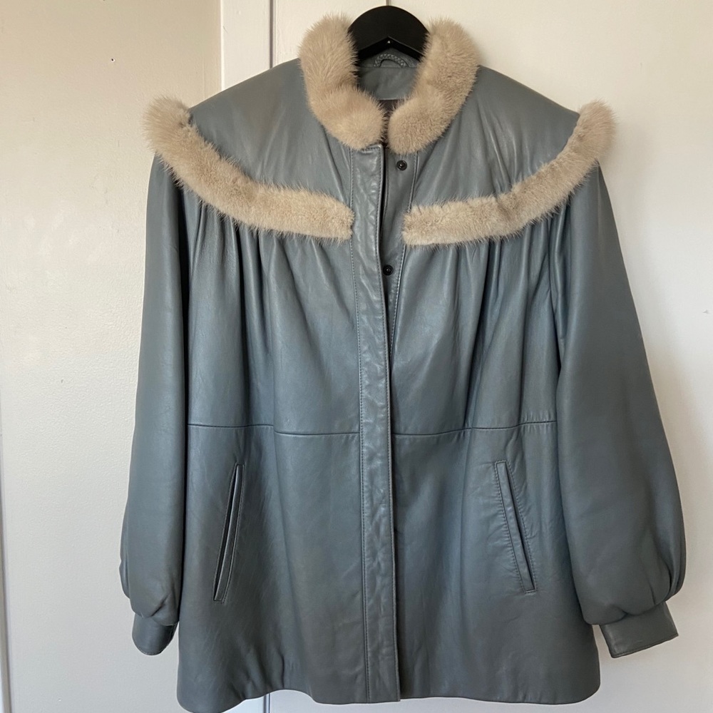 Vintage leather jacket with Mink fur